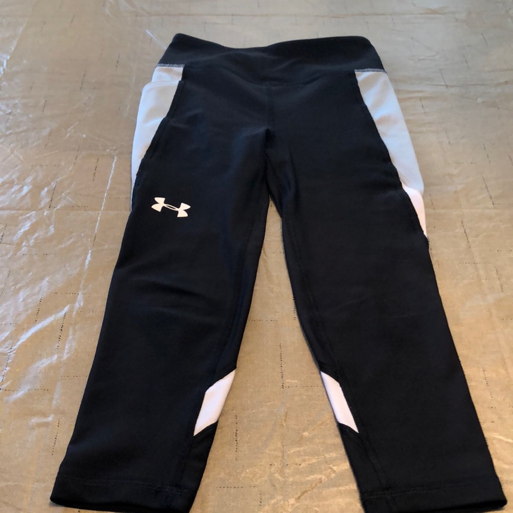 Hurley Capri with side pocket
Limited time deal 2 pair $30.00